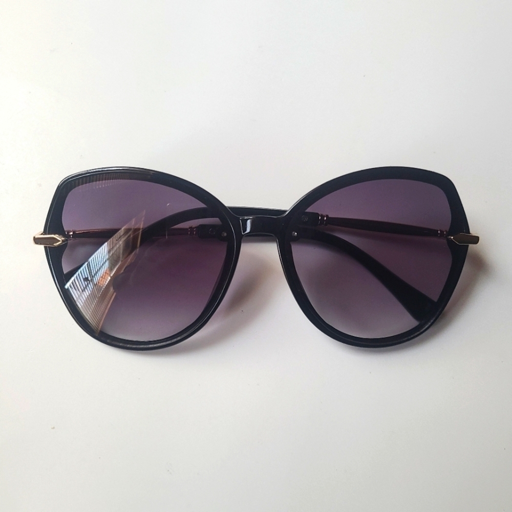 *3 for $30* Black and Gold Sunglasses